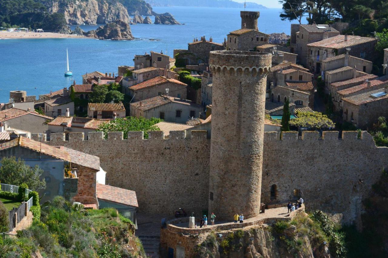 Apartamento Carabelasiente La Brisa Del Mar Tossa de Mar Bagian luar foto